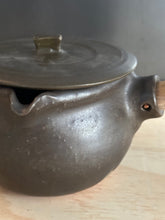 Load image into Gallery viewer, Milk pot - Black by Katsufumi Baba