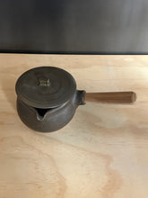 Load image into Gallery viewer, Milk pot - Black by Katsufumi Baba