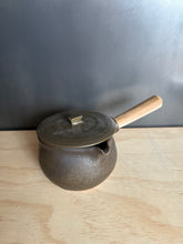 Load image into Gallery viewer, Milk pot - Black by Katsufumi Baba