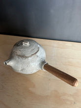 Load image into Gallery viewer, Tea pot  - Hakeme