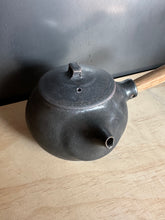 Load image into Gallery viewer, Tea pot - Black