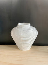 Load image into Gallery viewer, Paper Vase #1