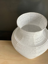 Load image into Gallery viewer, Paper Vase #2