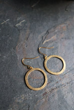 Load image into Gallery viewer, Brass earrings  round medium