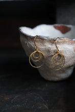 Load image into Gallery viewer, Brass earrings rings