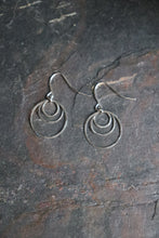 Load image into Gallery viewer, Silver earrings rings