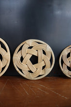 Load image into Gallery viewer, rattan trivet
