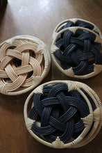 Load image into Gallery viewer, rattan trivet