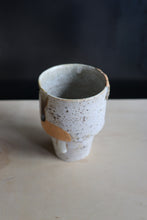 Load image into Gallery viewer, Bamboo cup - White circle / Atsushi Nakata