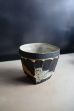 Load image into Gallery viewer, Sculpture cup - Black / Atsushi Nakata
