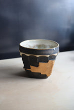 Load image into Gallery viewer, Sculpture cup - Black / Atsushi Nakata