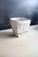 Load image into Gallery viewer, Sculpture cup - White / Atsushi Nakata