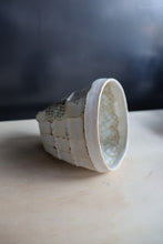Load image into Gallery viewer, Sculpture cup - White / Atsushi Nakata