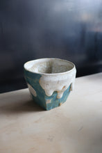 Load image into Gallery viewer, Sculpture cup - Blue / Atsushi Nakata