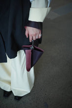 Load image into Gallery viewer, Leather handbag by The riri lab
