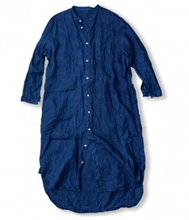 Load image into Gallery viewer, TAKARAJIMASENKO /  Linen long coat - indigo dye
