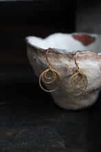 Load image into Gallery viewer, Brass earrings rings
