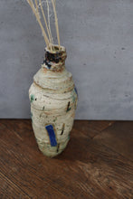 Load image into Gallery viewer, Vase / Kim Hono
